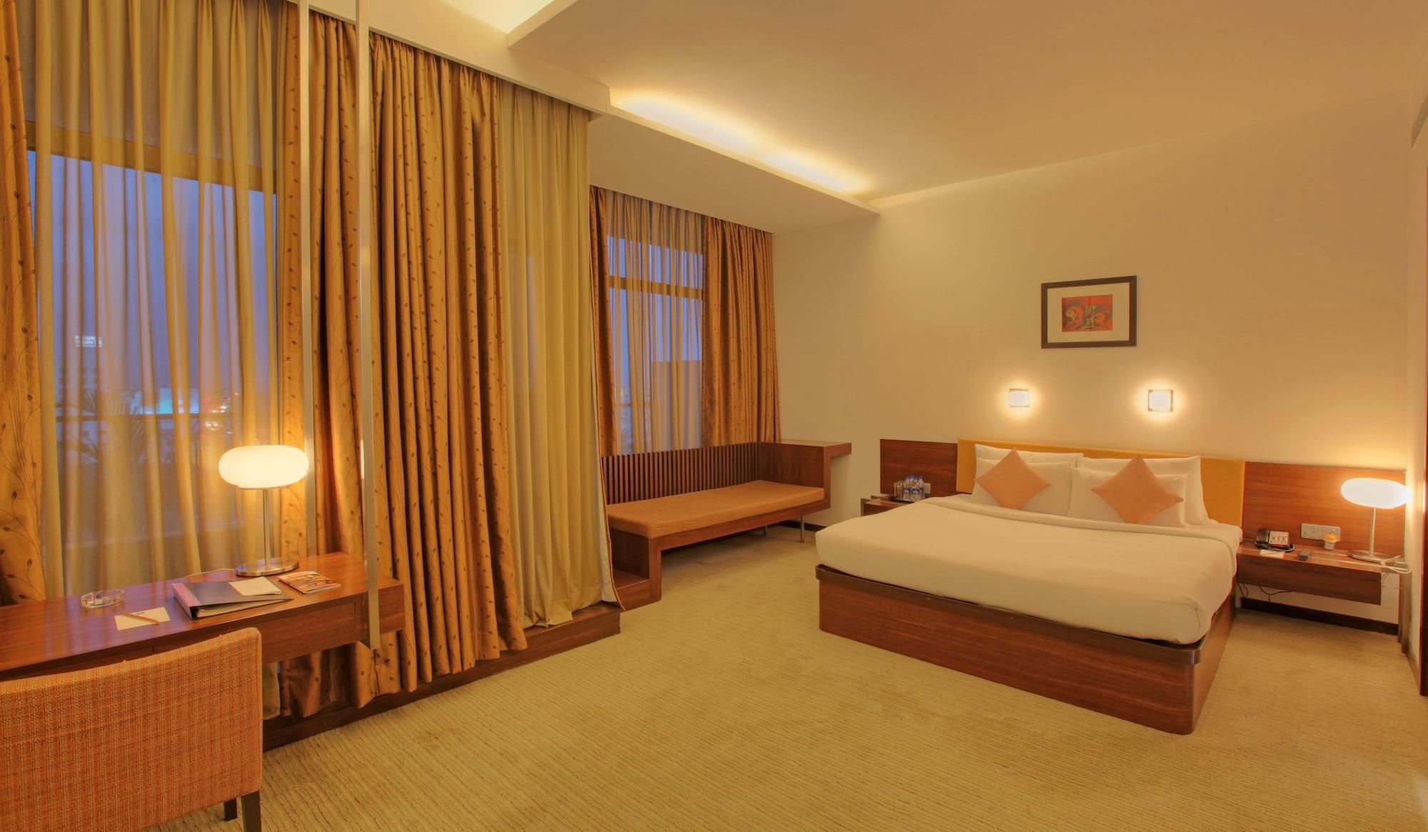 Hotel Parc Estique Pune Extérieur photo
