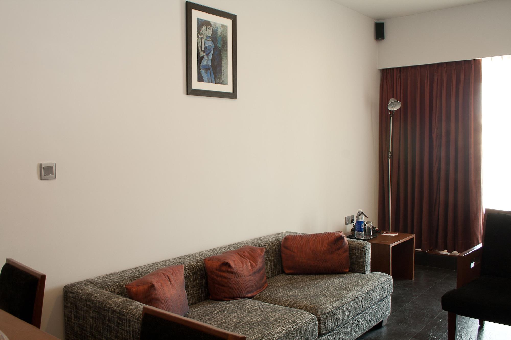 Hotel Parc Estique Pune Extérieur photo