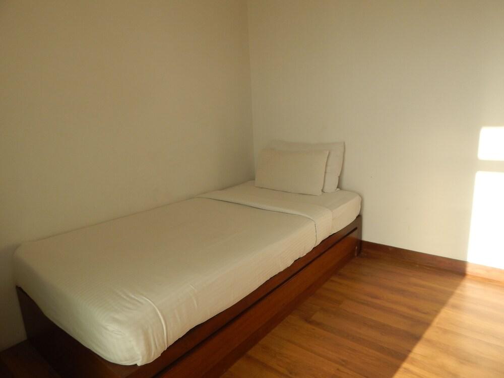 Hotel Parc Estique Pune Extérieur photo