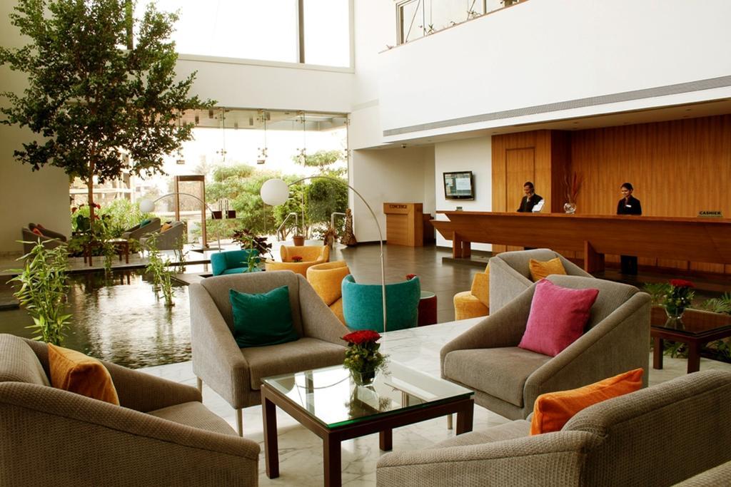 Hotel Parc Estique Pune Extérieur photo