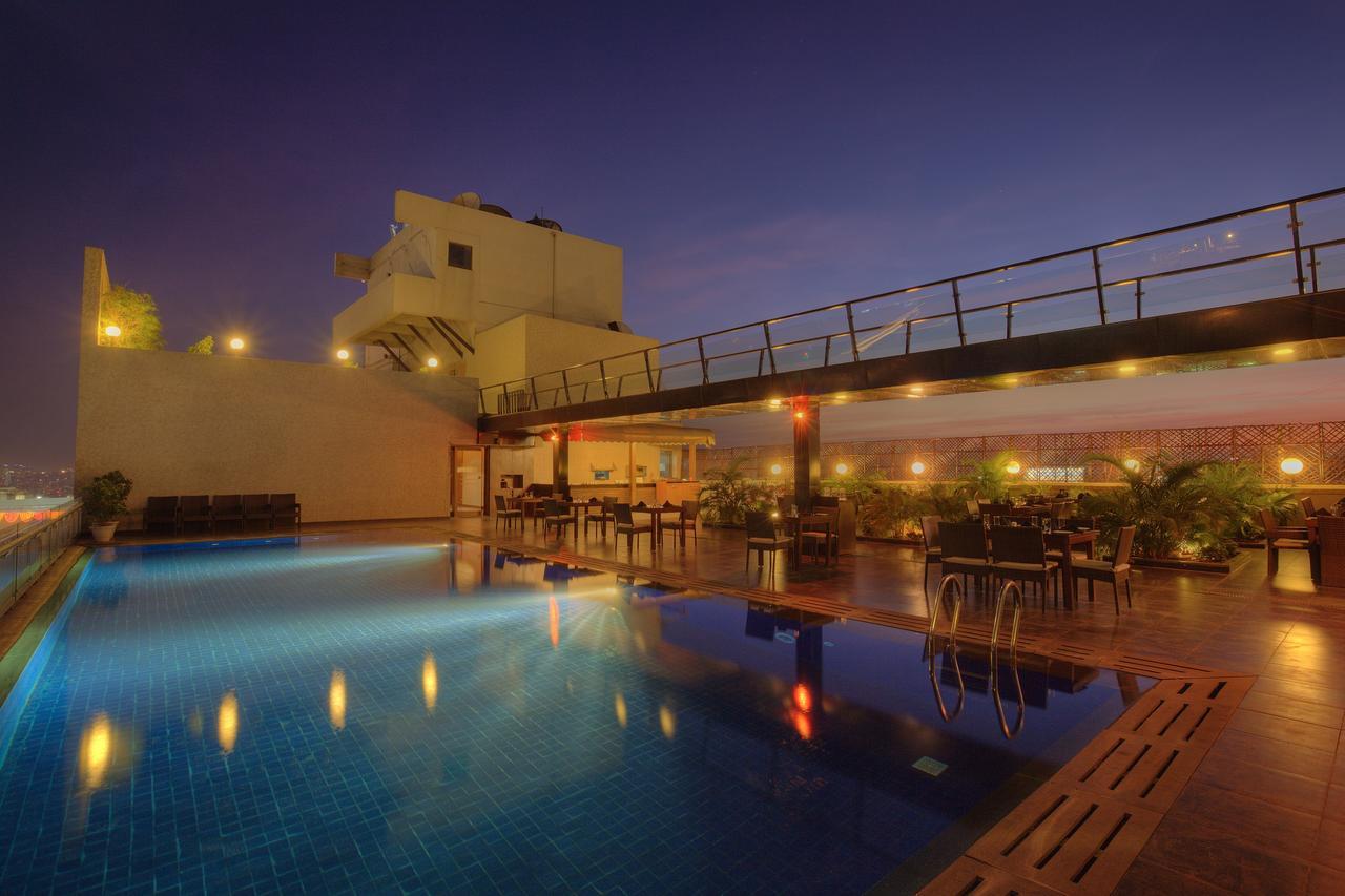 Hotel Parc Estique Pune Extérieur photo