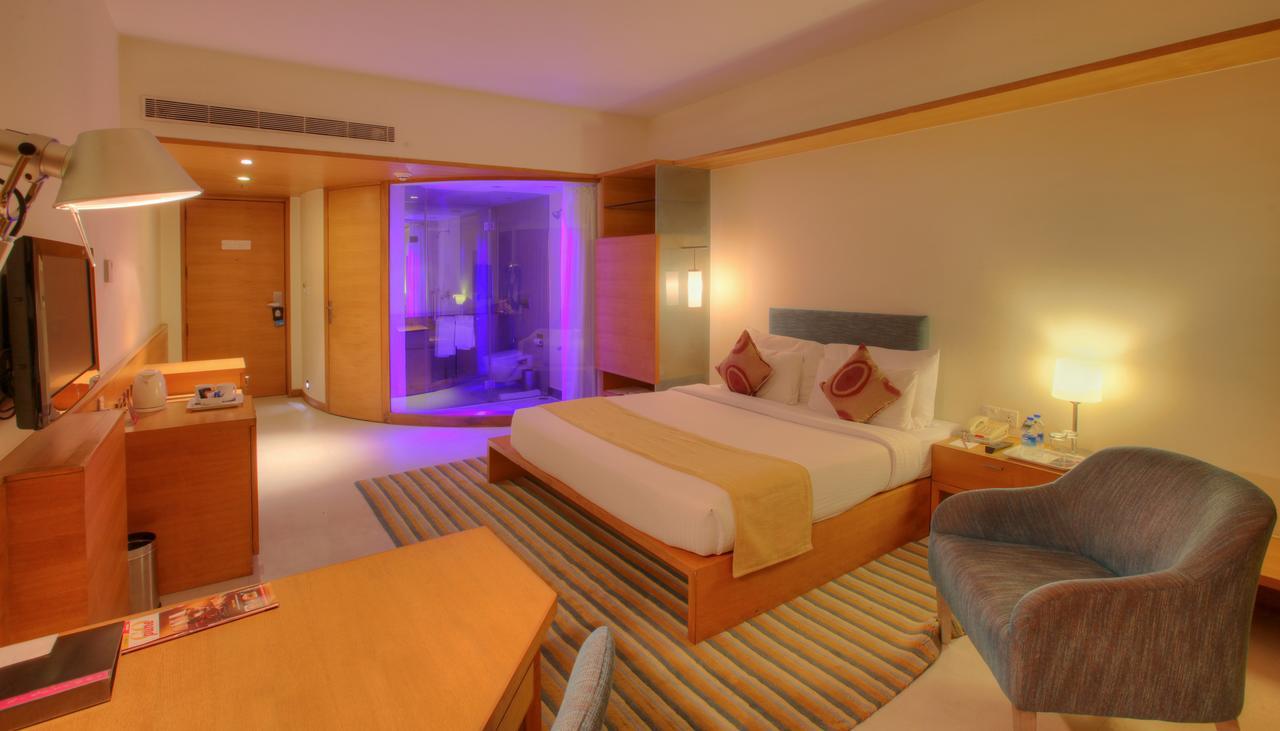 Hotel Parc Estique Pune Extérieur photo
